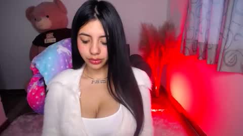 Snapshot of im_alyn chatting on November 2025 09:28:01 PM Alyn online show from November 2025 09:28:01 PM