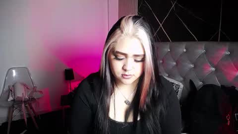 im_bunny__ online show from November 2025 12:04:01 PM