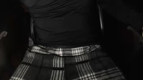 Snapshot of im_dave21 chatting on April 2026 10:37:02 AM im_dave21 online show from April 2026 10:37:02 AM