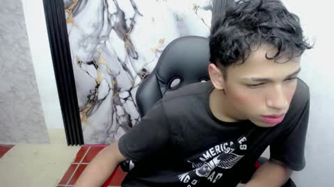 im_david01 online show from December 2025 12:55:01 PM