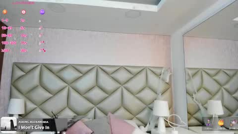  Im Gaia online show from October 2025 12:25:01 PM