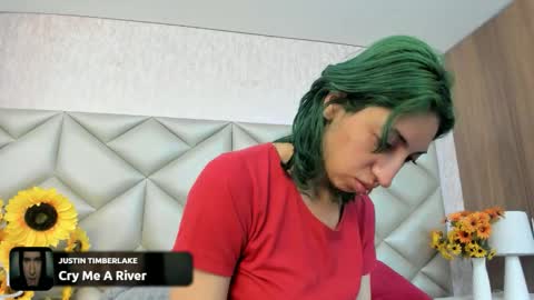  Im Gaia online show from November 2025 12:15:02 PM