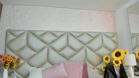  Im Gaia online show from November 2025 12:18:01 PM