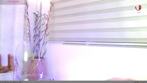 Helina online show from April 2026 12:10:01 PM