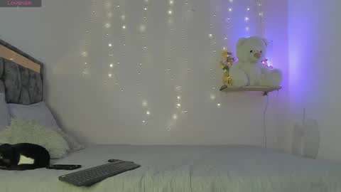 Letty online show from April 2026 08:06:01 PM