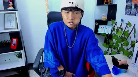 mathias online show from October 2025 03:17:01 AM