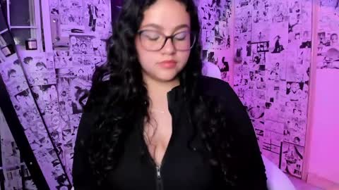 Snapshot of im_meii chatting on April 2026 02:31:01 AM mei mei uwu online show from April 2026 02:31:01 AM