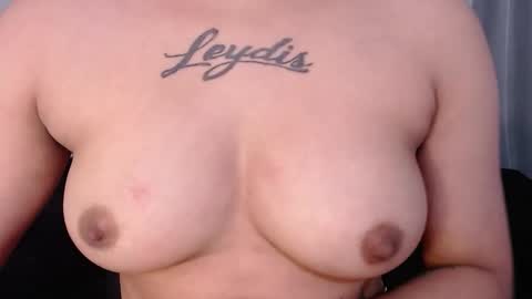 Snapshot of im_milancs chatting on November 2025 04:57:01 AM milan online show from November 2025 04:57:01 AM