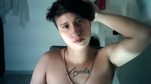 Snapshot of im_milancs chatting on November 2025 04:40:01 AM milan online show from November 2025 04:40:01 AM