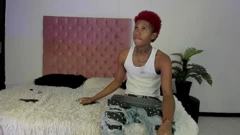 Snapshot of im_oleider chatting on April 2026 07:18:02 PM oleider dont forget your thumbs up online show from April 2026 07:18:02 PM