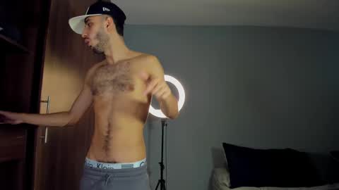 Snapshot of im_paul_ chatting on September 2025 09:51:01 PM Paul online show from September 2025 09:51:01 PM