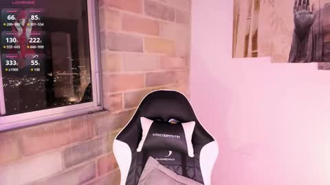 Scarlet  online show from September 2025 11:28:01 PM