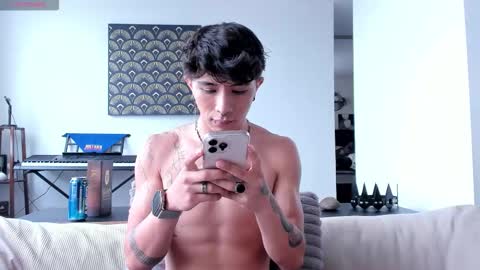 Snapshot of im_thom chatting on October 2025 04:20:02 PM im_thom online show from October 2025 04:20:02 PM