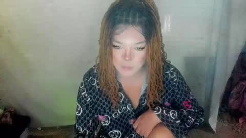 Snapshot of im_ur_hot_ella chatting on July 2026 01:23:02 AM ella may online show from July 2026 01:23:02 AM