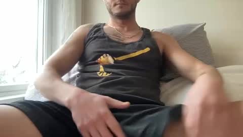 Snapshot of imamouthful20 chatting on January 2025 04:59:01 PM ImAMouthful online show from January 2025 04:59:01 PM