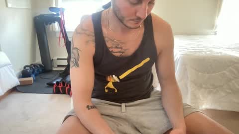 Snapshot of imamouthful20 chatting on February 2025 07:32:02 PM ImAMouthful online show from February 2025 07:32:02 PM