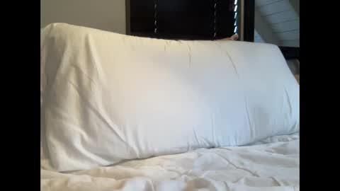 Snapshot of imamouthful20 chatting on September 2025 09:38:01 PM ImAMouthful online show from September 2025 09:38:01 PM