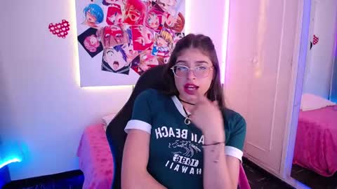 Chloe online show from October 2025 08:18:01 PM