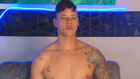 imconor online show from December 2024 04:54:02 AM