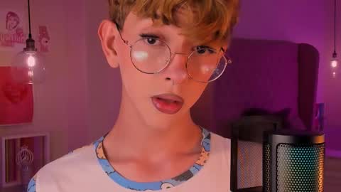 Damiano online show from September 2025 07:47:01 PM