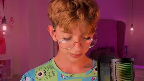 Damiano online show from September 2025 07:47:01 PM