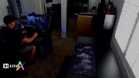 DJ Azra online show from October 2025 09:53:02 PM