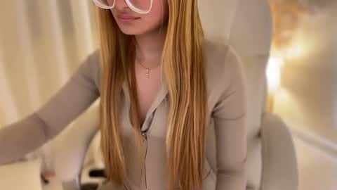 Gabriela online show from January 2025 06:30:02 AM