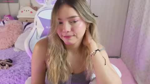 Larisa online show from February 2025 10:42:01 PM