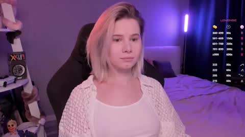 Snapshot of imnotmia chatting on March 2026 10:54:02 AM Mia online show from March 2026 10:54:02 AM