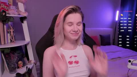 Snapshot of imnotmia chatting on April 2026 10:46:01 AM Mia online show from April 2026 10:46:01 AM