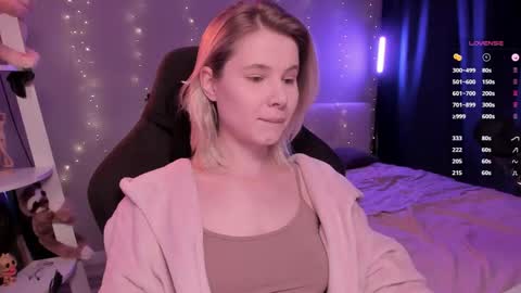 Snapshot of imnotmia chatting on April 2026 10:09:02 AM Mia online show from April 2026 10:09:02 AM