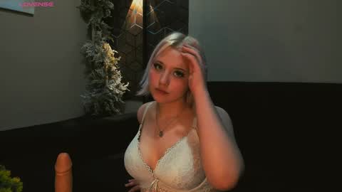 Snapshot of imnysha chatting on April 2026 09:34:03 PM ImNysha online show from April 2026 09:34:03 PM