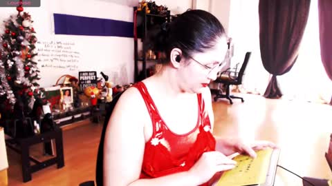 Empress online show from February 2025 07:28:01 AM