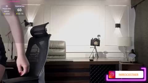 Karen  online show from February 2026 07:34:02 PM