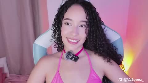 Snapshot of imsarah__ chatting on April 2026 01:25:01 AM Sara online show from April 2026 01:25:01 AM