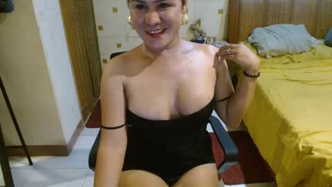 Snapshot of imyourfantasy10 chatting on February 2026 12:09:02 AM charmel online show from February 2026 12:09:02 AM