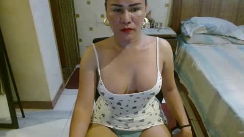 Snapshot of imyourfantasy10 chatting on May 2026 01:57:01 AM charmel online show from May 2026 01:57:01 AM