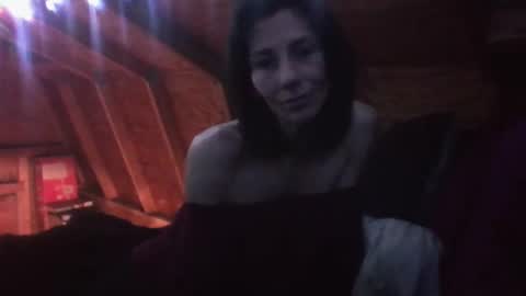 Snapshot of in_this_moment_ chatting on December 2025 01:28:02 PM in_this_moment_ online show from December 2025 01:28:02 PM