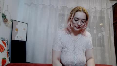 Snapshot of ina_pearl chatting on September 2025 05:46:01 PM Ina online show from September 2025 05:46:01 PM