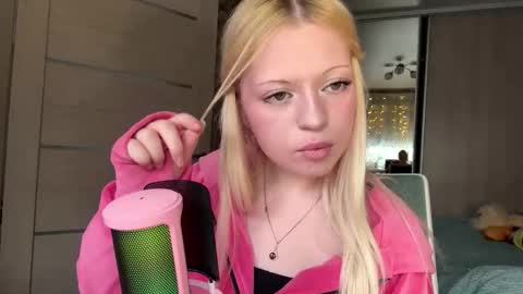 Snapshot of inamillsap chatting on March 2026 10:23:02 AM Lola online show from March 2026 10:23:02 AM