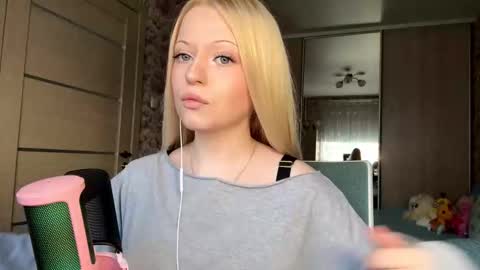 Snapshot of inamillsap chatting on March 2026 12:33:02 PM Lola online show from March 2026 12:33:02 PM