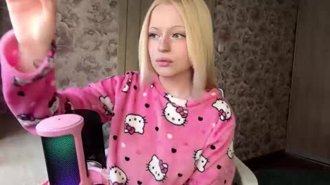 Snapshot of inamillsap chatting on March 2026 11:26:02 AM Lola online show from March 2026 11:26:02 AM