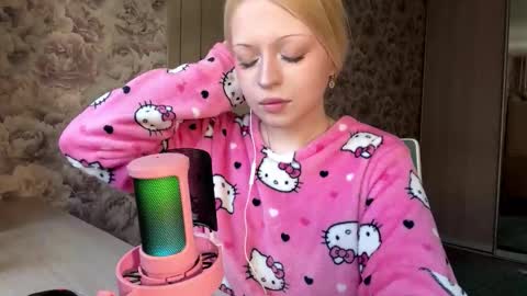 Snapshot of inamillsap chatting on March 2026 10:42:01 AM Lola online show from March 2026 10:42:01 AM