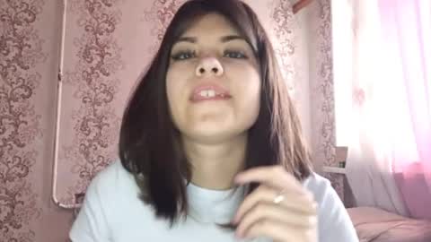 Mia online show from April 2026 11:20:01 AM