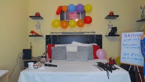 inannalove online show from March 2025 06:43:01 PM