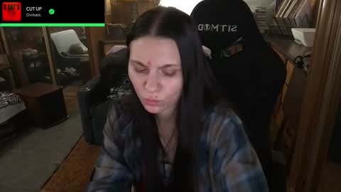 Snapshot of incognitoqueen chatting on March 2026 05:44:01 AM Carter online show from March 2026 05:44:01 AM