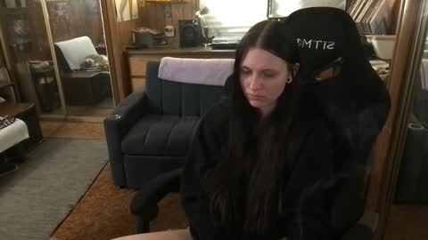 Snapshot of incognitoqueen chatting on April 2026 04:20:02 AM Carter online show from April 2026 04:20:02 AM