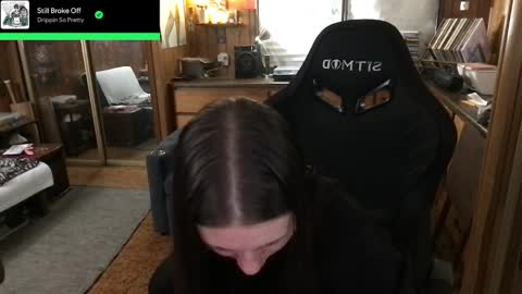 Snapshot of incognitoqueen chatting on April 2026 03:39:01 AM Carter online show from April 2026 03:39:01 AM