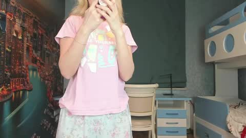 Masha online show from April 2026 07:14:01 PM