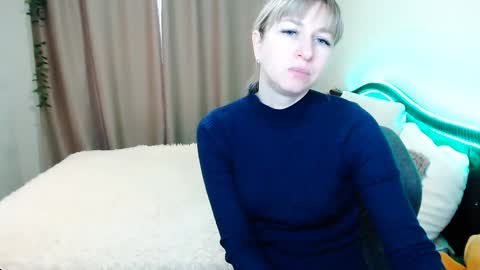 incredible_ariela online show from December 2024 12:01:02 PM